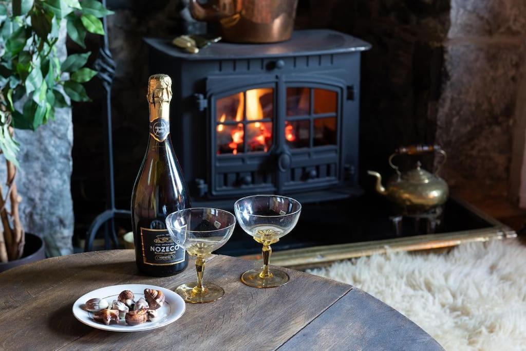 Fantastic Sea Views At Century'S Old Alma'S Cottage - Sleeps Up To 8 Guests Penmaenmawr Zewnętrze zdjęcie