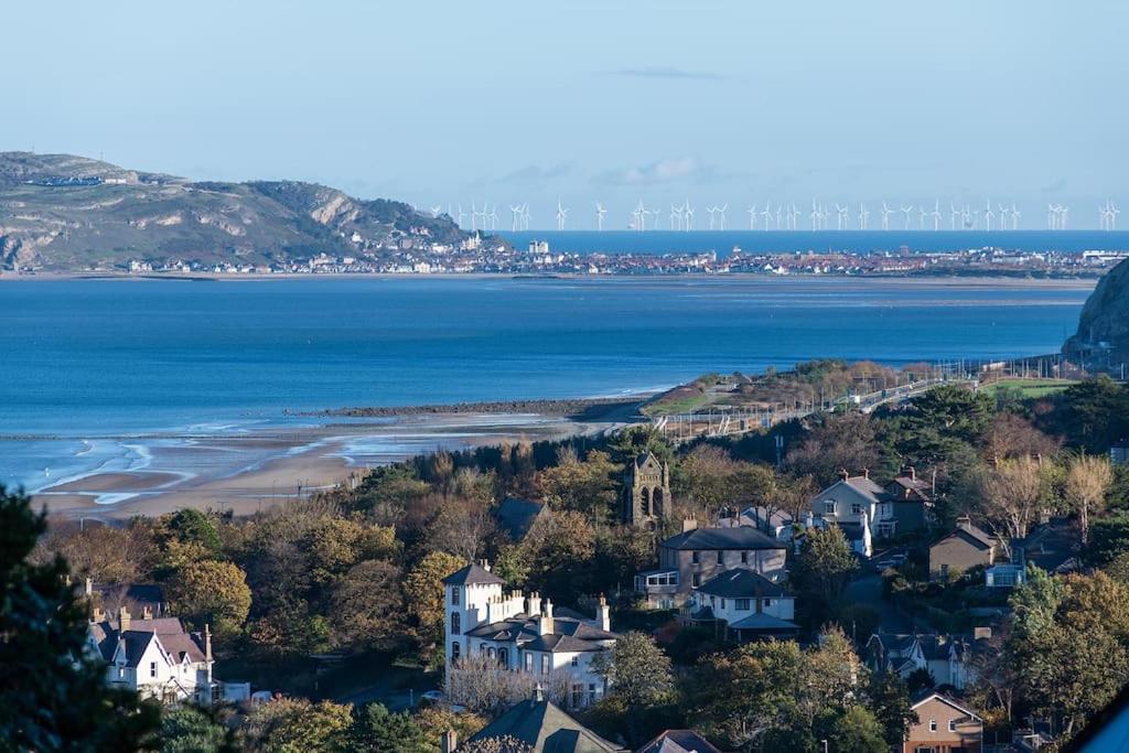 Fantastic Sea Views At Century'S Old Alma'S Cottage - Sleeps Up To 8 Guests Penmaenmawr Zewnętrze zdjęcie