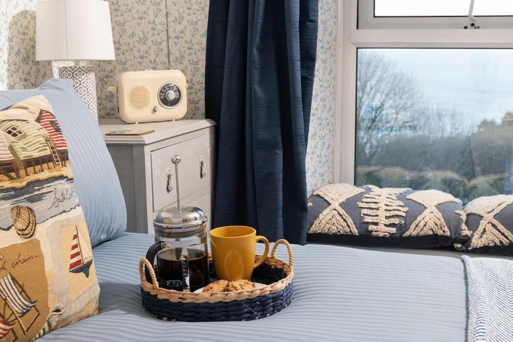 Fantastic Sea Views At Century'S Old Alma'S Cottage - Sleeps Up To 8 Guests Penmaenmawr Zewnętrze zdjęcie