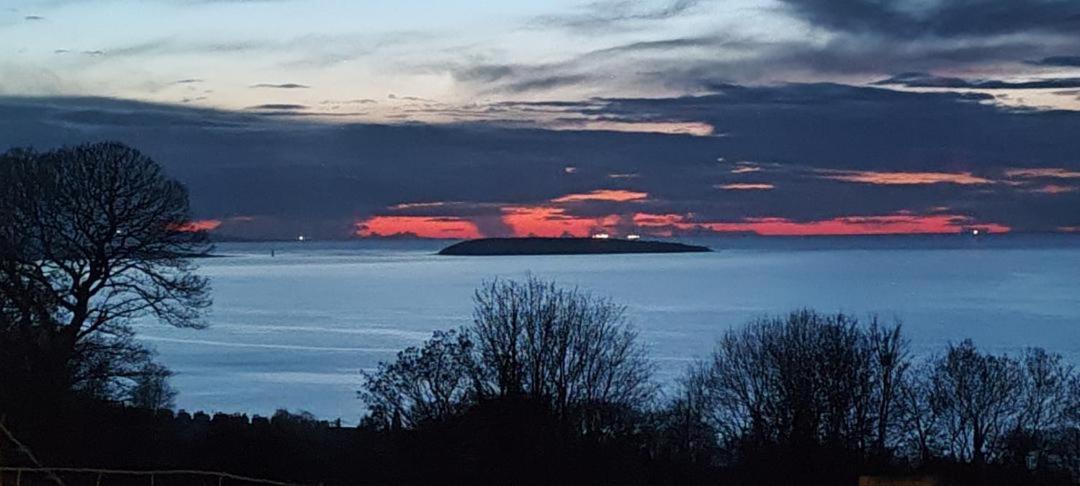 Fantastic Sea Views At Century'S Old Alma'S Cottage - Sleeps Up To 8 Guests Penmaenmawr Zewnętrze zdjęcie