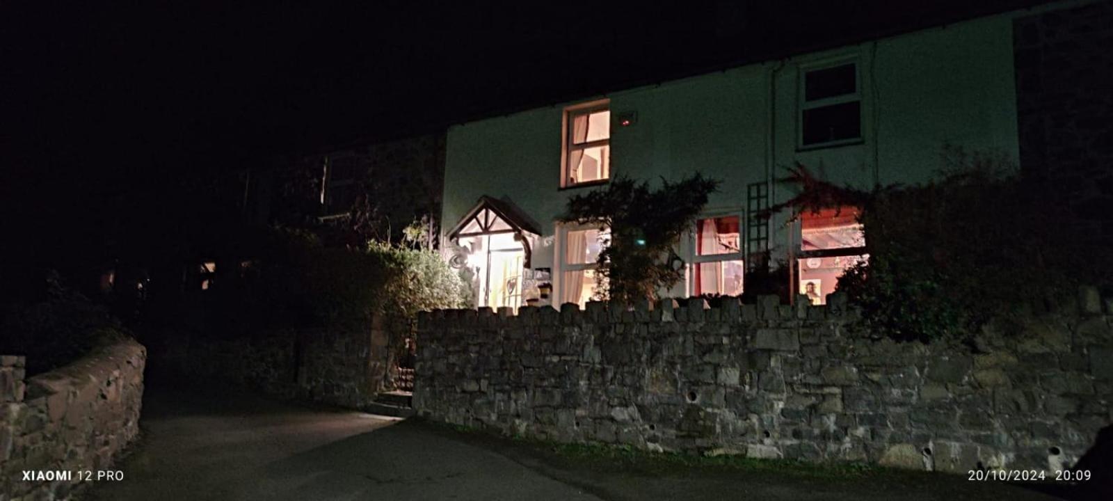 Fantastic Sea Views At Century'S Old Alma'S Cottage - Sleeps Up To 8 Guests Penmaenmawr Zewnętrze zdjęcie